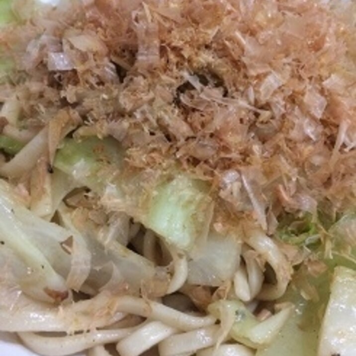 さっぱり梅とアンチョビの焼きうどん